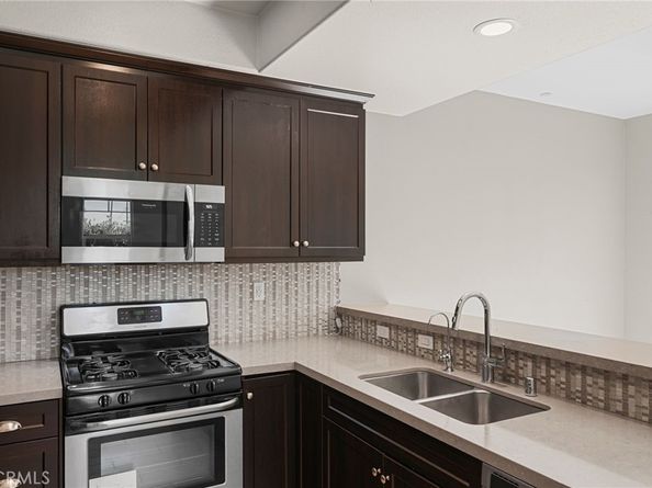 7600 N Courage Way, Van Nuys CA 91405