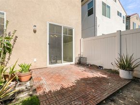 7600 N Courage Way, Van Nuys CA 91405