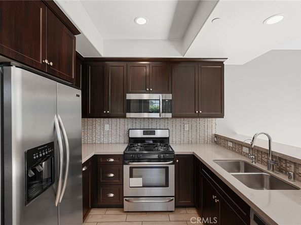 7600 N Courage Way, Van Nuys CA 91405