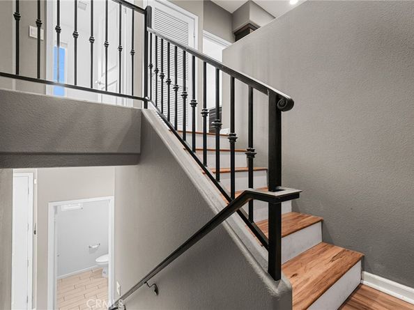 7600 N Courage Way, Van Nuys CA 91405