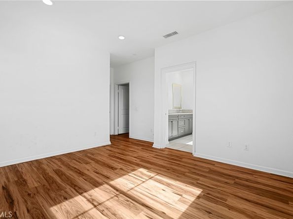 7600 N Courage Way, Van Nuys CA 91405
