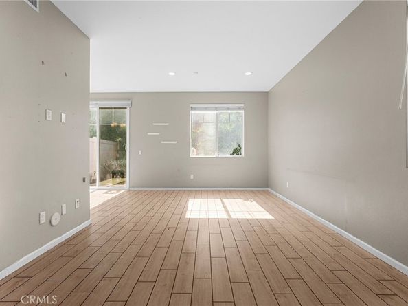 7600 N Courage Way, Van Nuys CA 91405