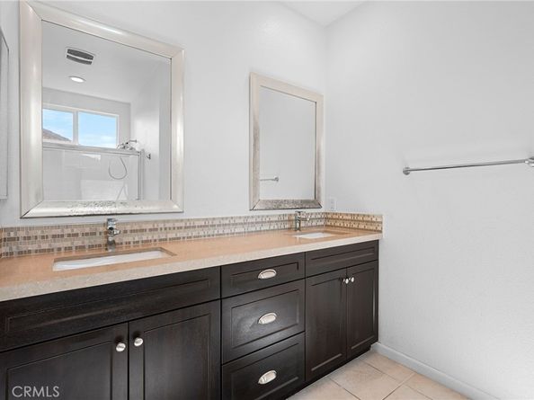 7600 N Courage Way, Van Nuys CA 91405