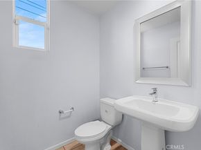 7600 N Courage Way, Van Nuys CA 91405