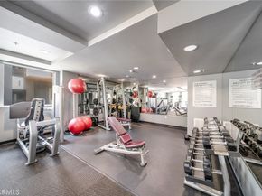 21301 Erwin Street 303, Woodland Hills CA 91367