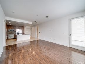 21301 Erwin Street 303, Woodland Hills CA 91367