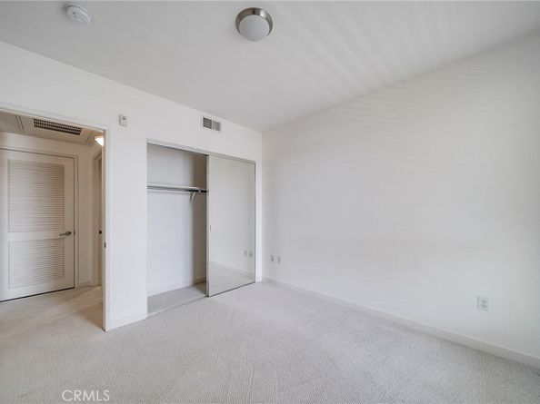 21301 Erwin Street 303, Woodland Hills CA 91367