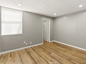 18620 Hatteras Street 223, Tarzana CA 91356