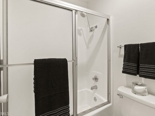 18620 Hatteras Street 223, Tarzana CA 91356