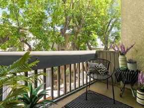 18620 Hatteras Street 223, Tarzana CA 91356