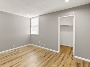 18620 Hatteras Street 223, Tarzana CA 91356