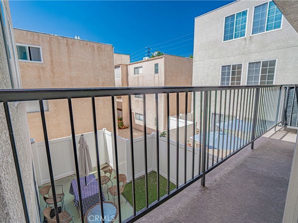 5050 Coldwater Canyon Avenue 306, Sherman Oaks CA 91423