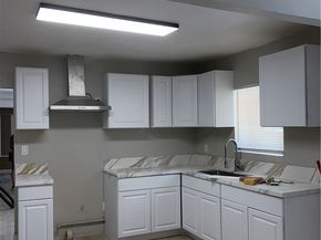 636 W 52nd, Los Angeles CA 90037