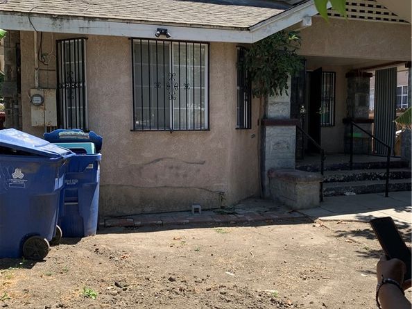 636 W 52nd, Los Angeles CA 90037