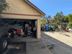 2956 W 15th, Los Angeles CA 90006
