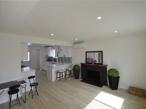 551 W 101 Street, Los Angeles CA 90044