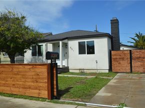 551 W 101 Street, Los Angeles CA 90044