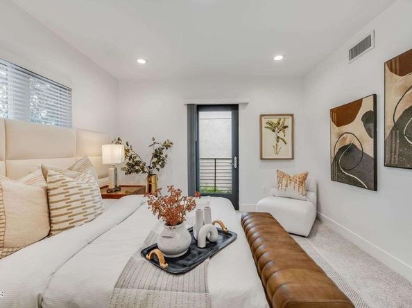 239 S Marengo Avenue 203, Pasadena CA 91101