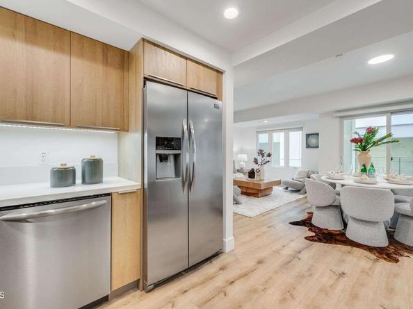 239 S Marengo Avenue 203, Pasadena CA 91101