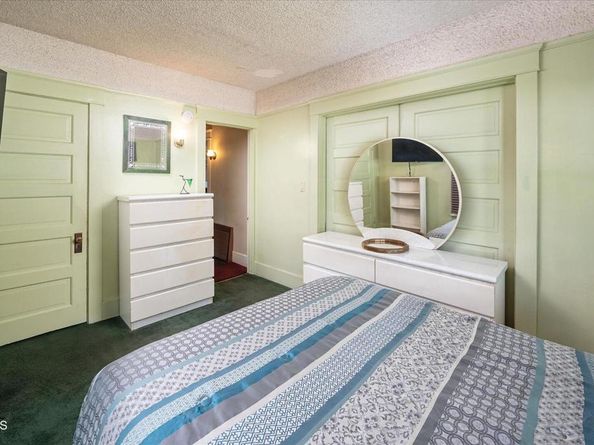 1954 N Garfield Avenue, Pasadena CA 91104
