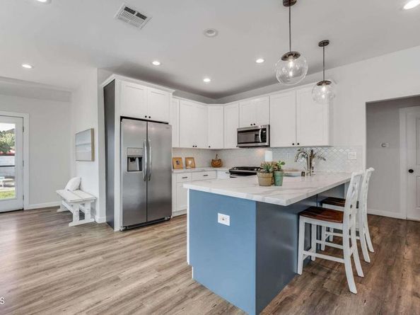 1306 W 48th Street, Los Angeles CA 90037
