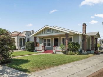 2415 W Grand Avenue
