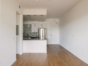 124 W Colorado Street 406, Glendale CA 91204