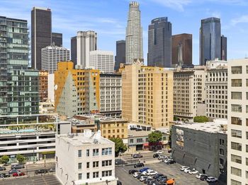 746 S Los Angeles Street