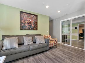 15743 Covello Street, Lake Balboa CA 91406