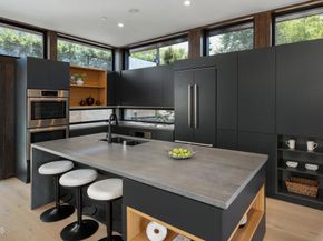 4209 Sea View Lane, Los Angeles CA 90065