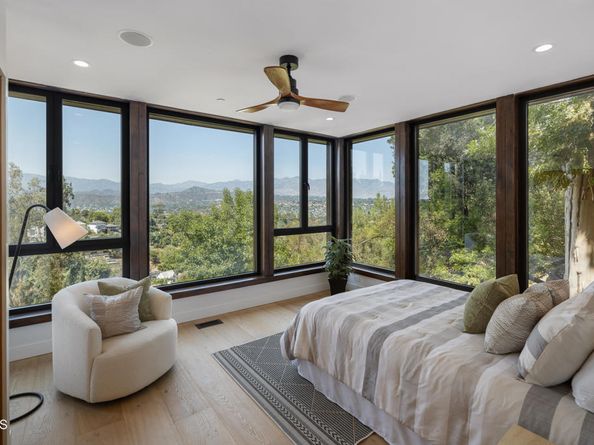 4209 Sea View Lane, Los Angeles CA 90065