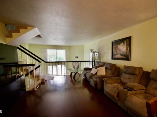 1931 E Huntington Drive F, Duarte CA 91010