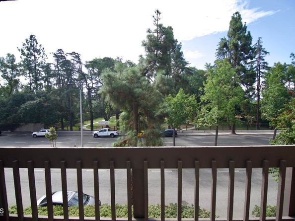 1931 E Huntington Drive F, Duarte CA 91010