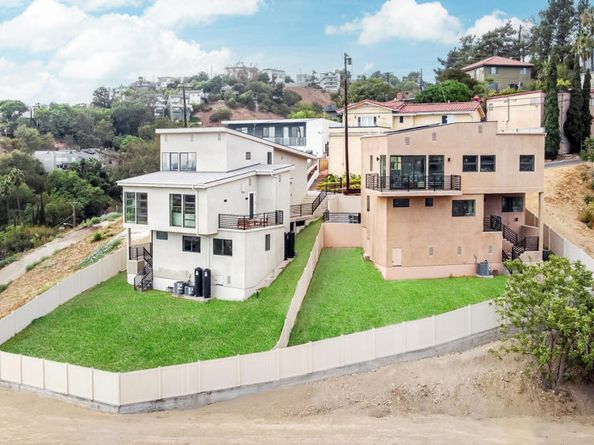 3874 W Point Drive, Los Angeles CA 90065
