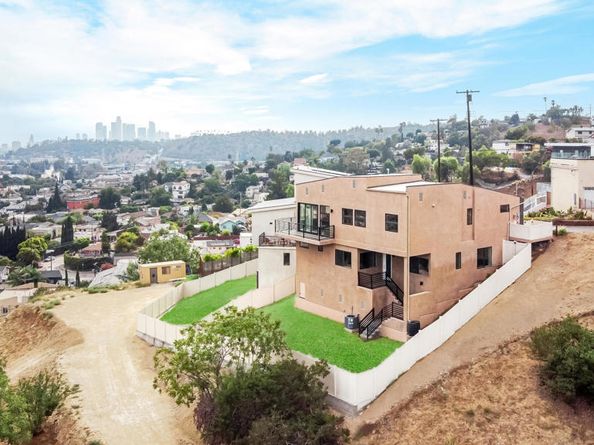 3874 W Point Drive, Los Angeles CA 90065