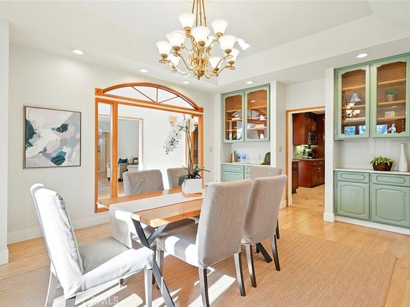 1210 Los Altos Avenue, Long Beach CA 90815