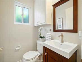 1210 Los Altos Avenue, Long Beach CA 90815