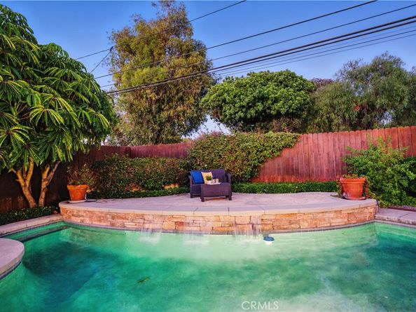 1210 Los Altos Avenue, Long Beach CA 90815