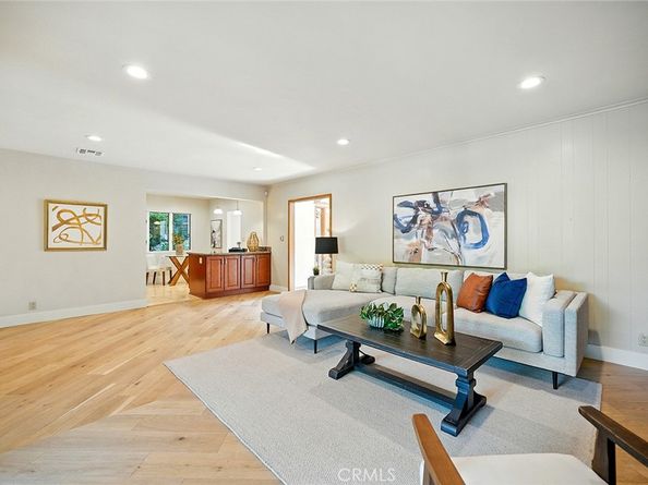 1210 Los Altos Avenue, Long Beach CA 90815