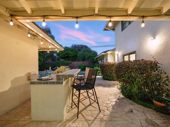 1210 Los Altos Avenue, Long Beach CA 90815