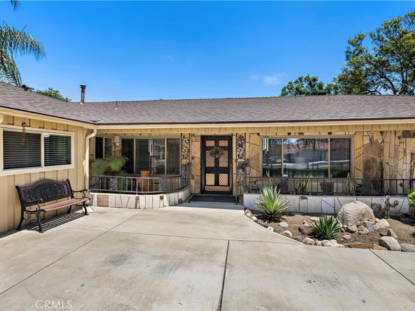 2304 Lewis Street, Santa Ana CA 92706