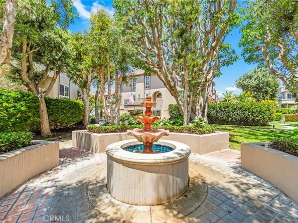 19315 Brooktrail Lane, Huntington Beach CA 92648