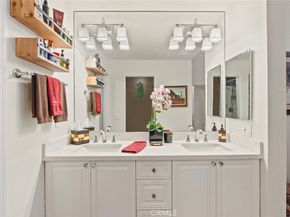 10 Glenhurst 37, Irvine CA 92604