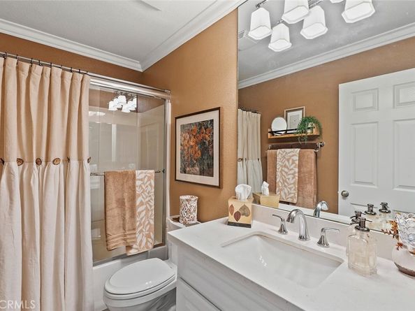 10 Glenhurst 37, Irvine CA 92604