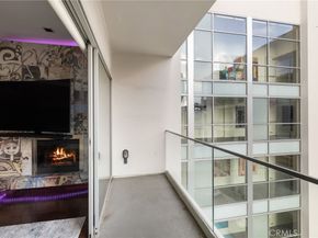 6735 Yucca St 404, Hollywood CA 90028