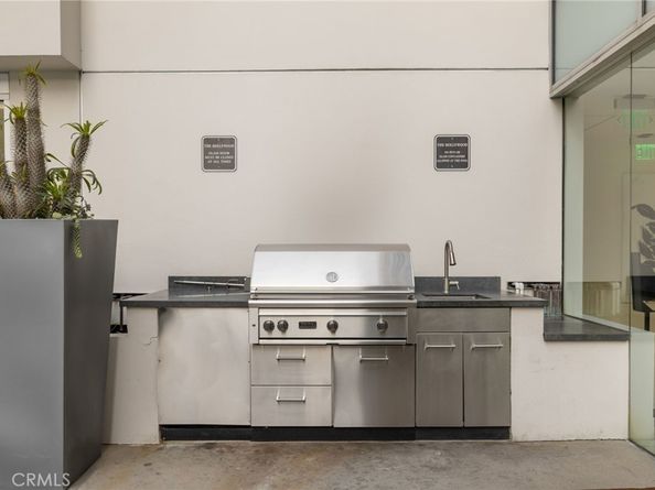 6735 Yucca St 404, Hollywood CA 90028