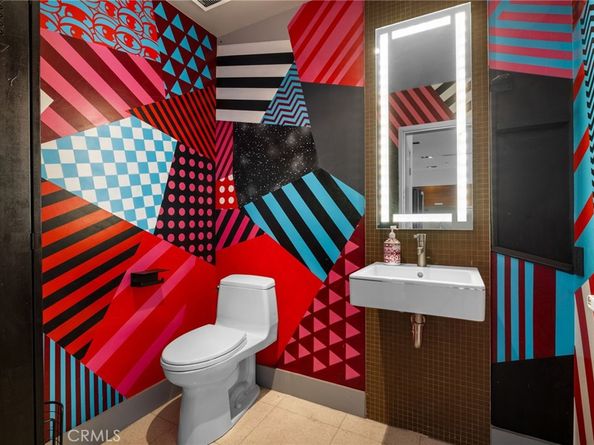 6735 Yucca St 404, Hollywood CA 90028