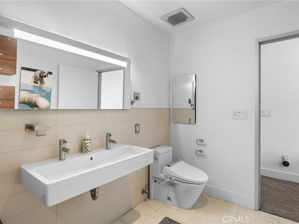 6735 Yucca St 404, Hollywood CA 90028