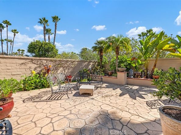 6266 Jasmine Drive, Huntington Beach CA 92648
