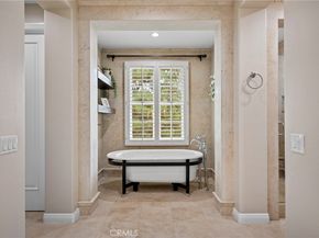 6 Pistoria, Ladera Ranch CA 92694